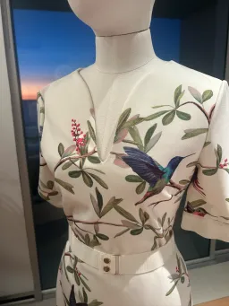 TED BAKER Everely Highgrove Hummingbird Branch Blossom Midi Dress sz 2 uk 10 Au for rent on The Volte - image 2