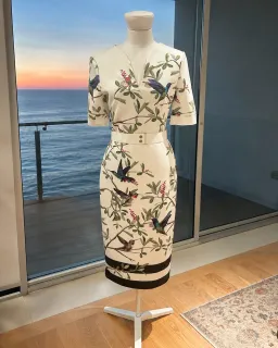 TED BAKER Everely Highgrove Hummingbird Branch Blossom Midi Dress sz 2 uk 10 Au for rent on The Volte - image 3
