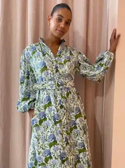 Palm Noosa Noddy Maxi in Blue Blooms Size 8 for rent on The Volte - image 3