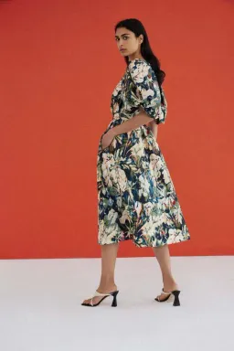 Acler Harlow Dress in Moody Floral Linen Size 8 for rent on The Volte - image 5