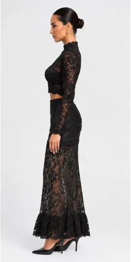 Rabanne Lace Set for rent on The Volte - image 2