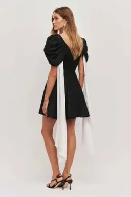 AJE - Bisou Mini - Size 16 for rent on The Volte - image 3