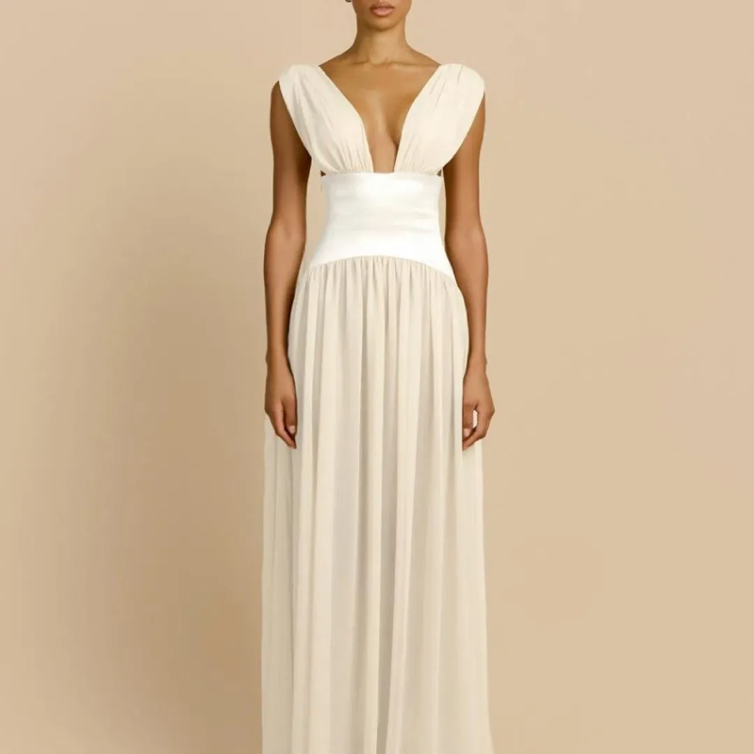 🥂Arcina Ori Ramona Dress in Ivory White - Size M/10 AU 🥂 for rent on The Volte - main image