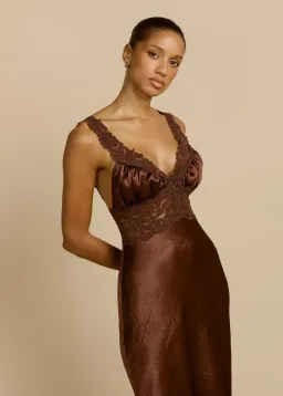 π€ Arcina Ori Eveline Dress β Cacao Brown Satin Gown β Size AU 10 (M) π€ for rent on The Volte - image 4