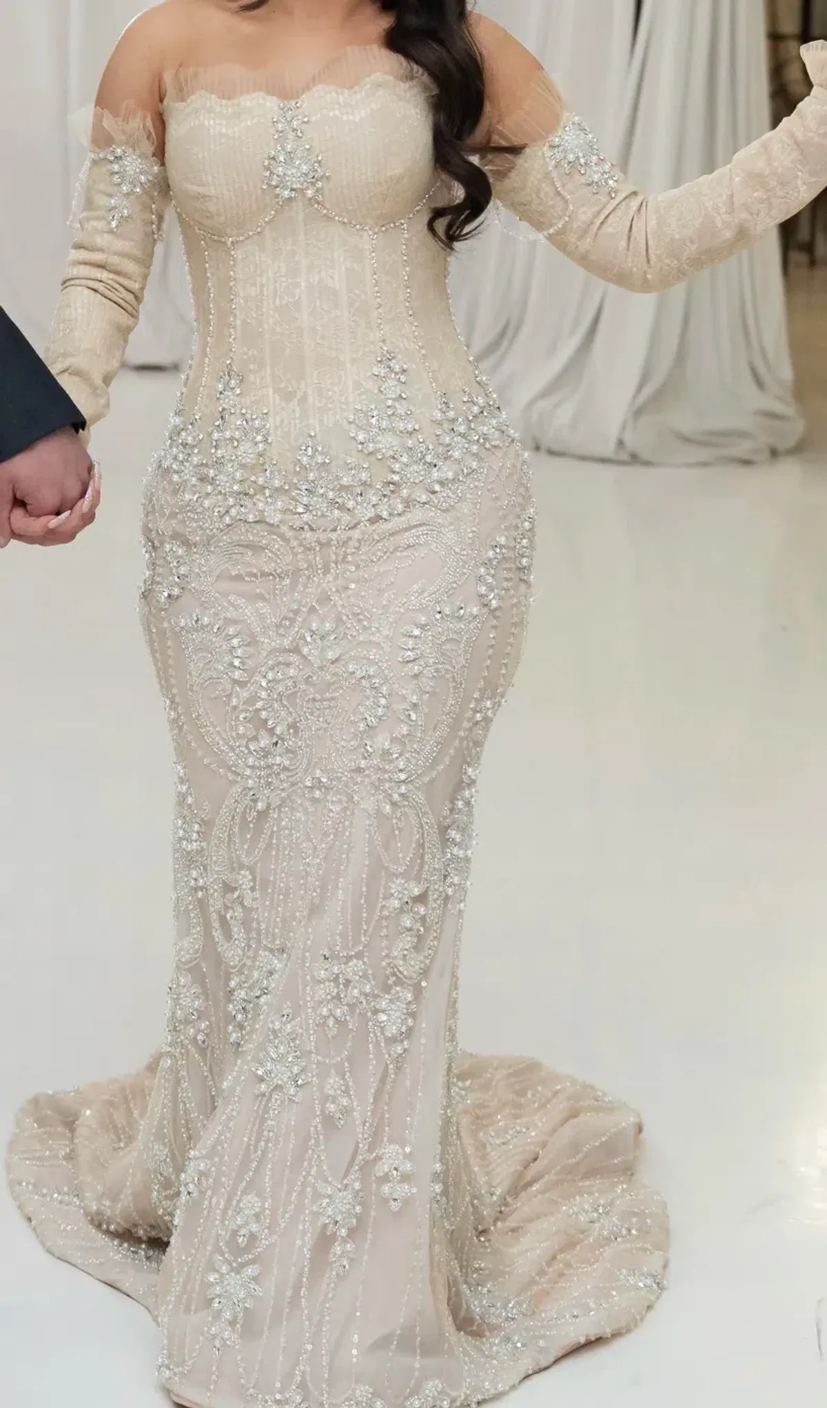 Tabja Divina Gown Size 8 - Image 1