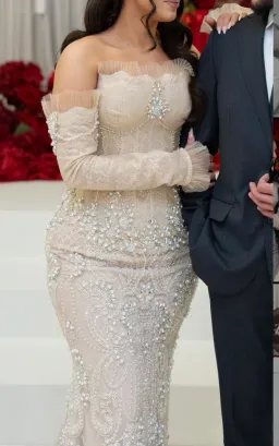 Tabja Divina Gown Size 8 for rent on The Volte - image 2