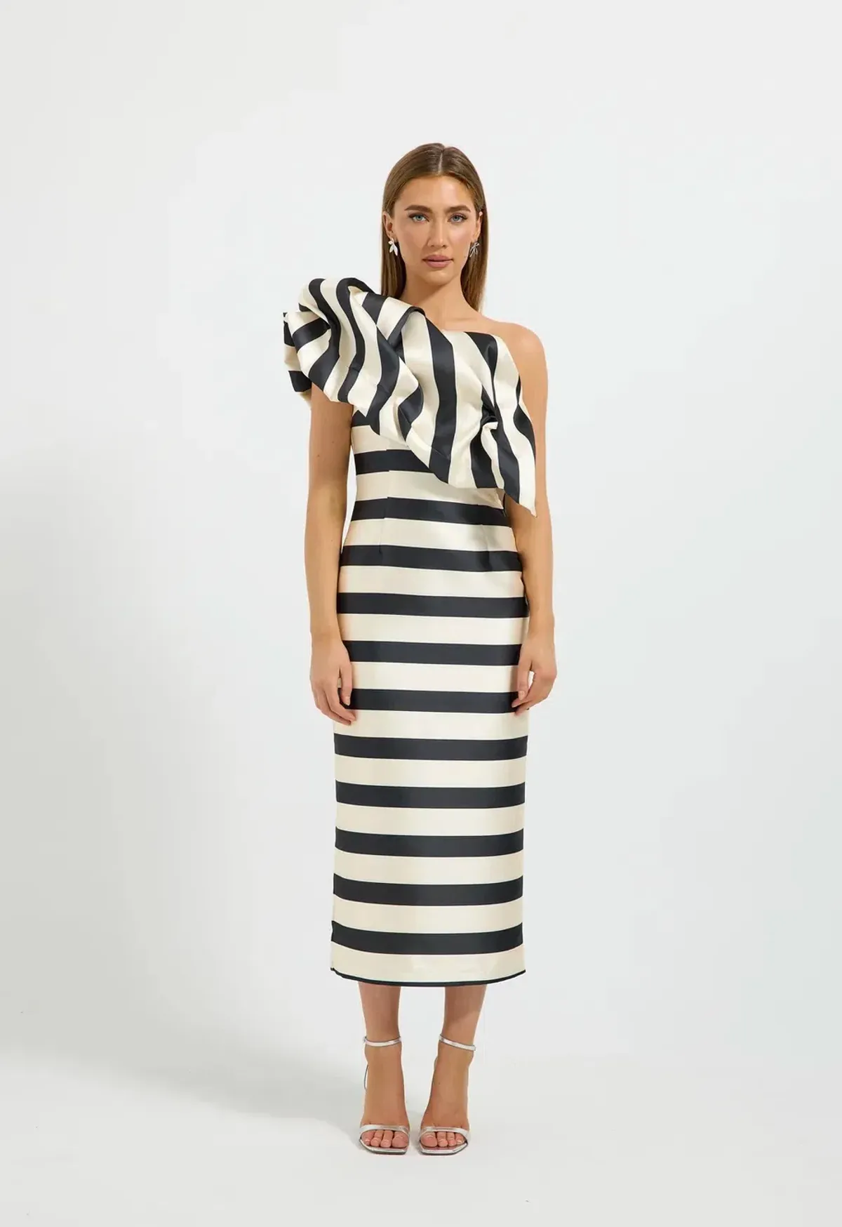 Pasduchas Valerie Shoulder Midi Black and Cream Size 8 for rent on The Volte - main image