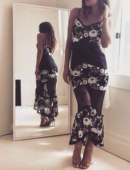 Misha Jacquie Lace Dress Black Size 6 for rent on The Volte - image 5