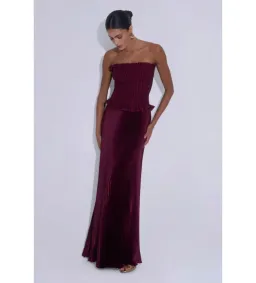 L'Idee Maya Gown in Wine Size AU8 for rent on The Volte - image 1