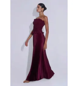 L'Idee Maya Gown in Wine Size AU8 for rent on The Volte - image 2