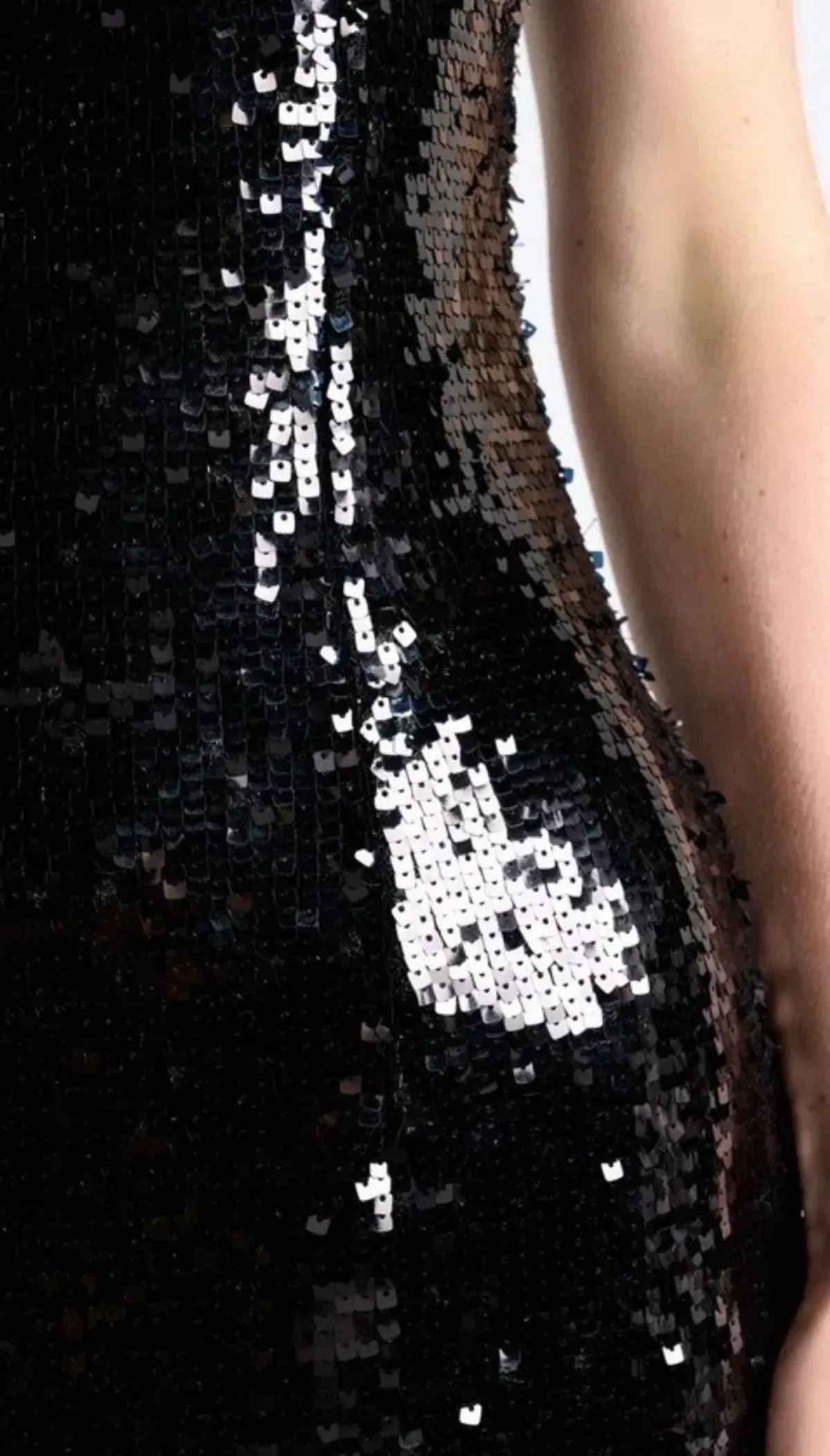 Cue black sequin shaped midi size 16 - Image 3