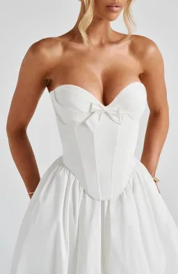 Baby Boo Fashion - Prim Midi Dress for rent on The Volte - image 4