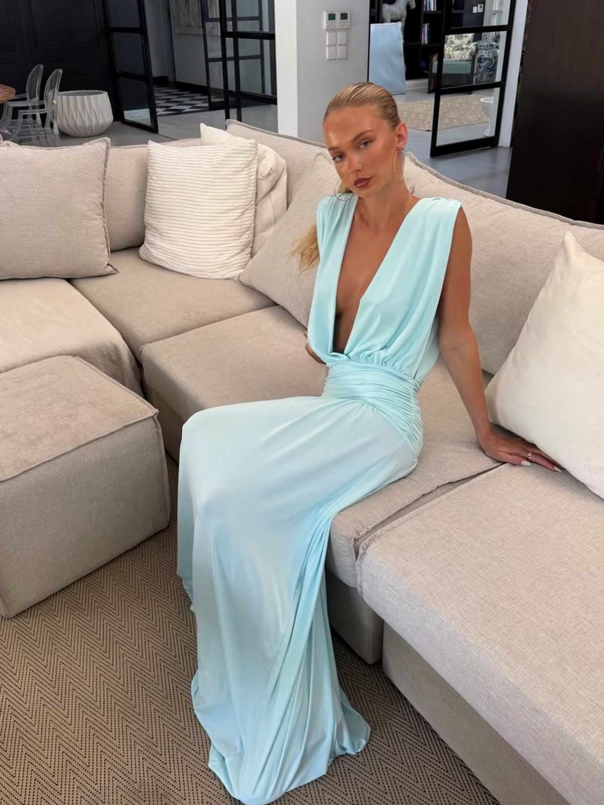 HNTR The Label Esme Gown in Aqua Size 6 - Image 1