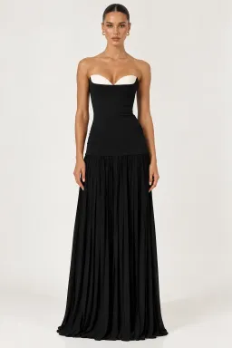 Jefre Sèi Nicolette maxi dress black XS for rent on The Volte - image 1