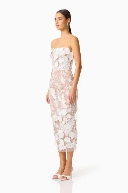 Helena Strapless Midi Dress In White by Elliatt Size S for rent on The Volte - image 3