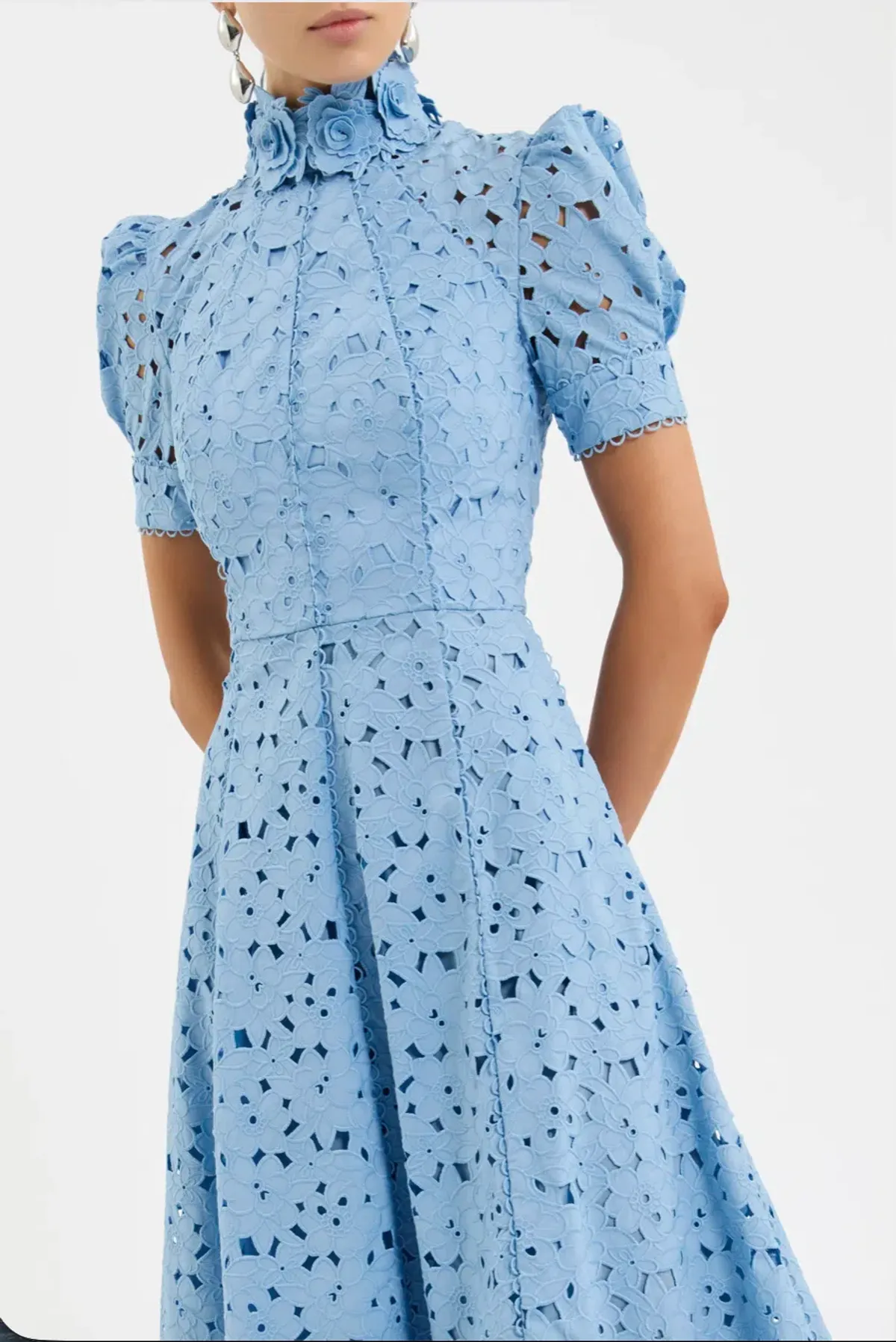 Rebecca Vallance Kitsu Short Sleeve Midi Dress; blue; size 10 - Image 4