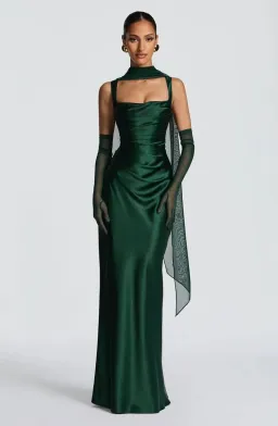 BABY BOO CALANTHE MAXI EMERALD GREEN / SIZE 12 for rent on The Volte - image 4