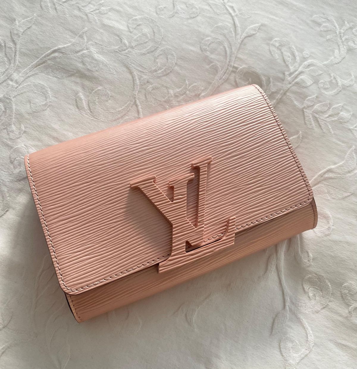 Louis Vuitton Louise Epi Leather Handbag Pink - Image 3