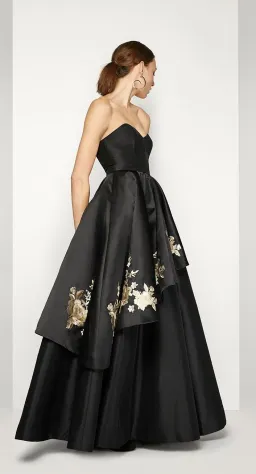 Fame and Partners Nova Gown Black Size 8 for rent on The Volte - image 2