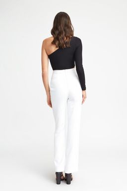 Kookai Dayna Pants White Size AU 10 for rent on The Volte - image 3