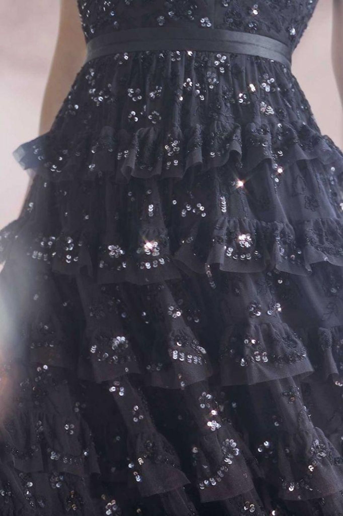 Needle and Thread Marie Embellished Black Gown Size 8 - Image 2