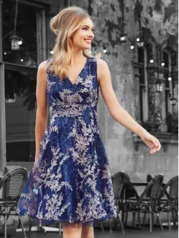 Review You're A Star Dress Sequin Size 8 for rent on The Volte - image 3