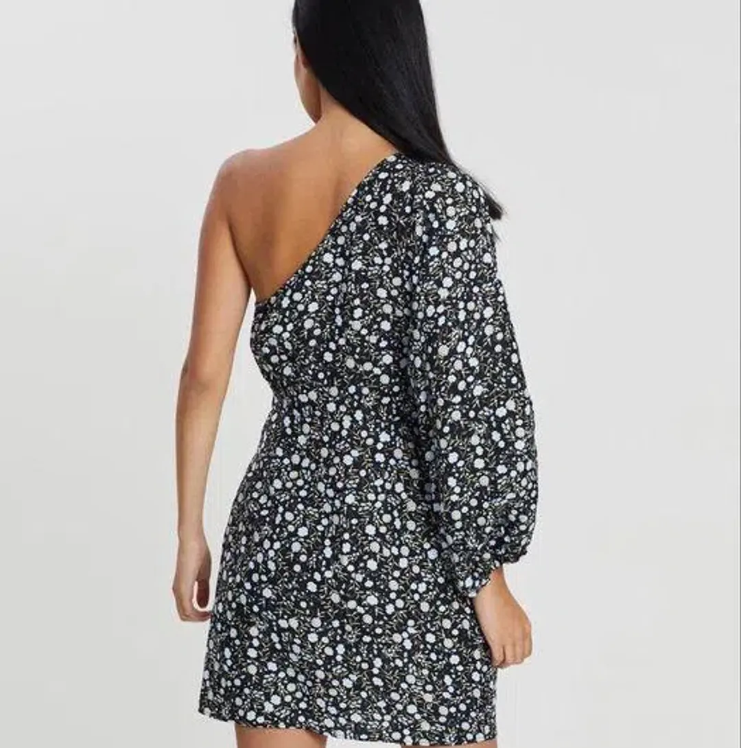 Shona Joy Parker One Shoulder Draped Mini Dress Print Size 8 for rent on The Volte - main image