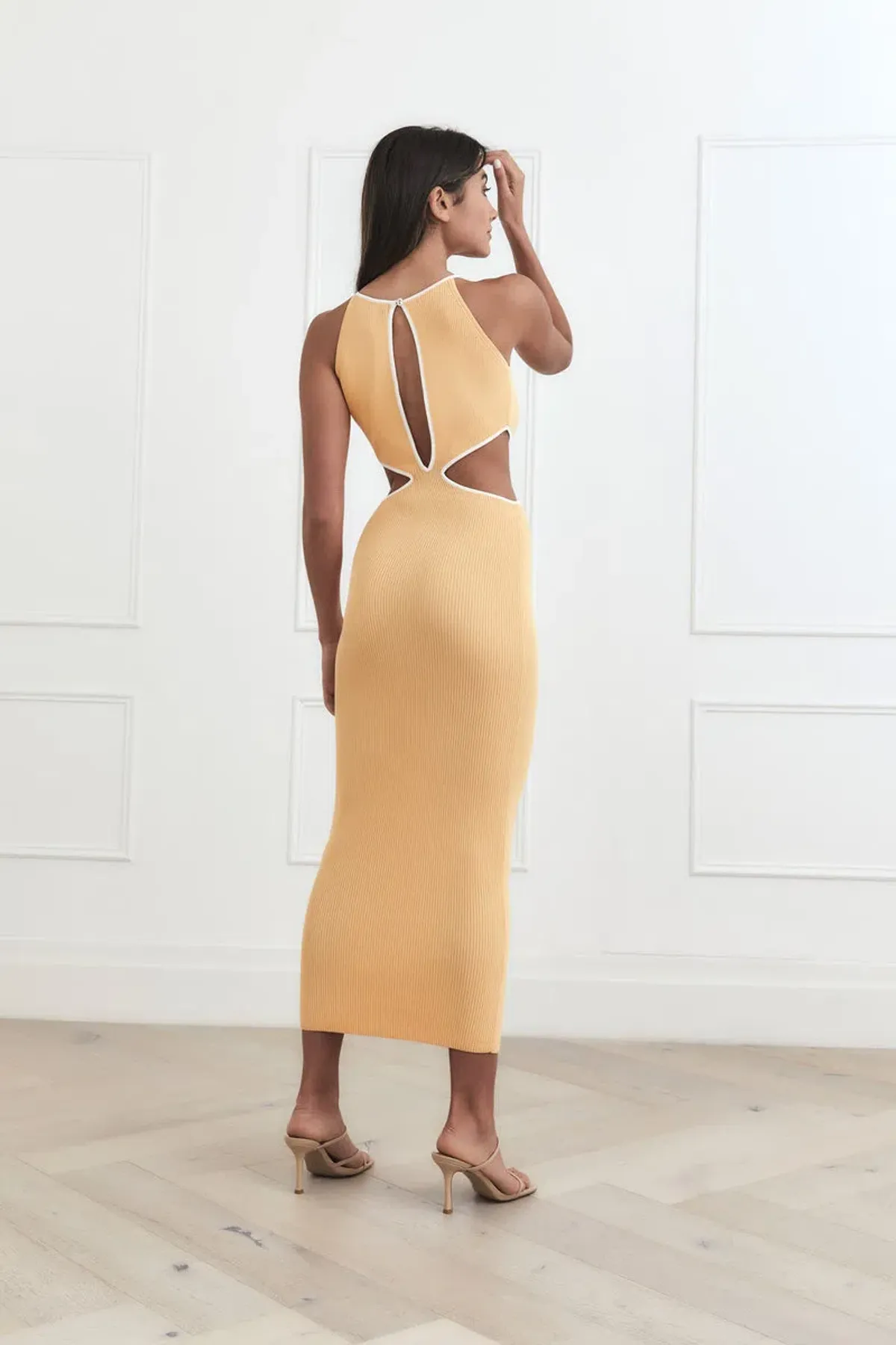 San Sloane Adrian Rib Midi Dress Yellow Size 8 - Image 3