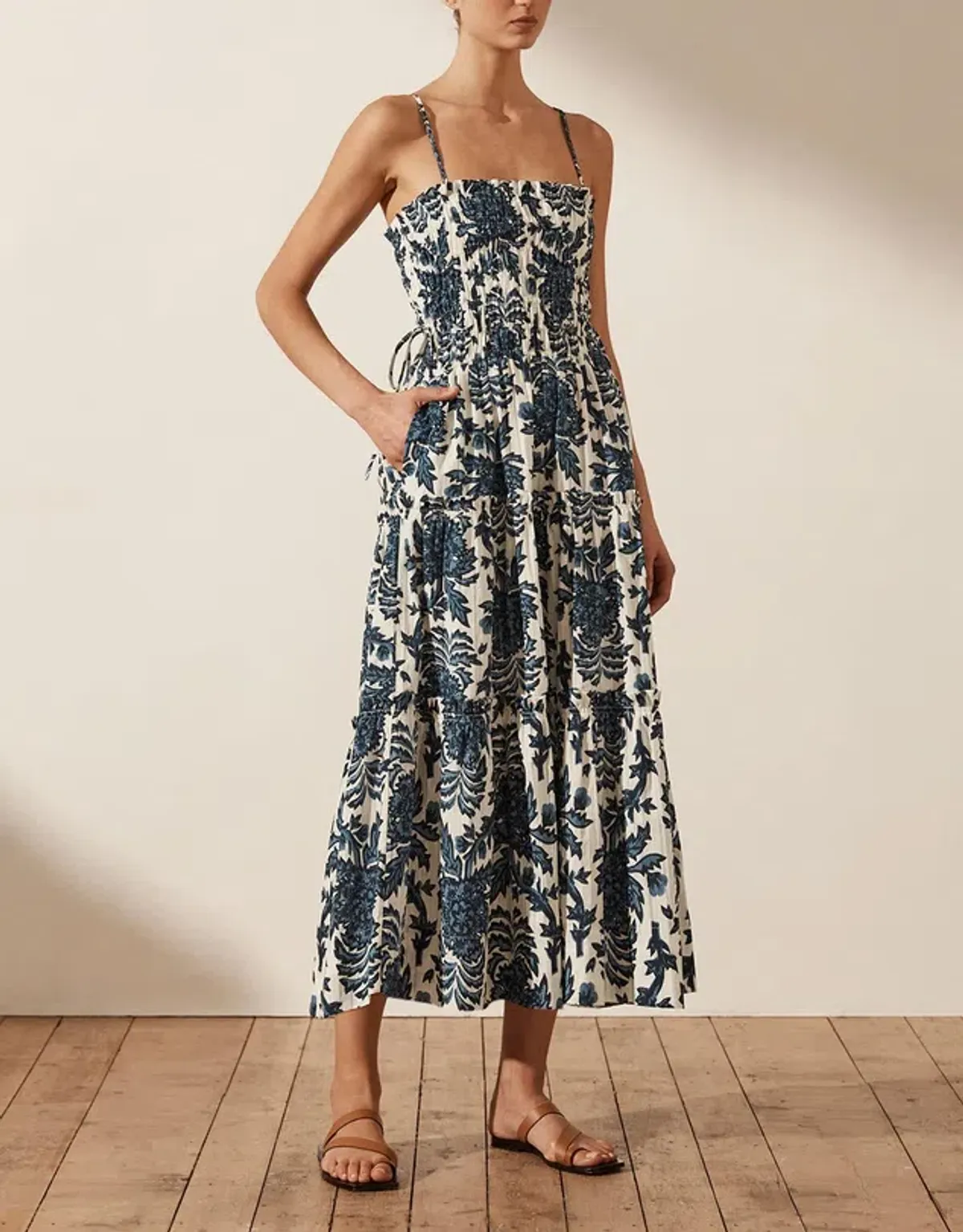 Shona Joy Diana Shirred Tiered Midi Dress Print Size 8 - Image 3