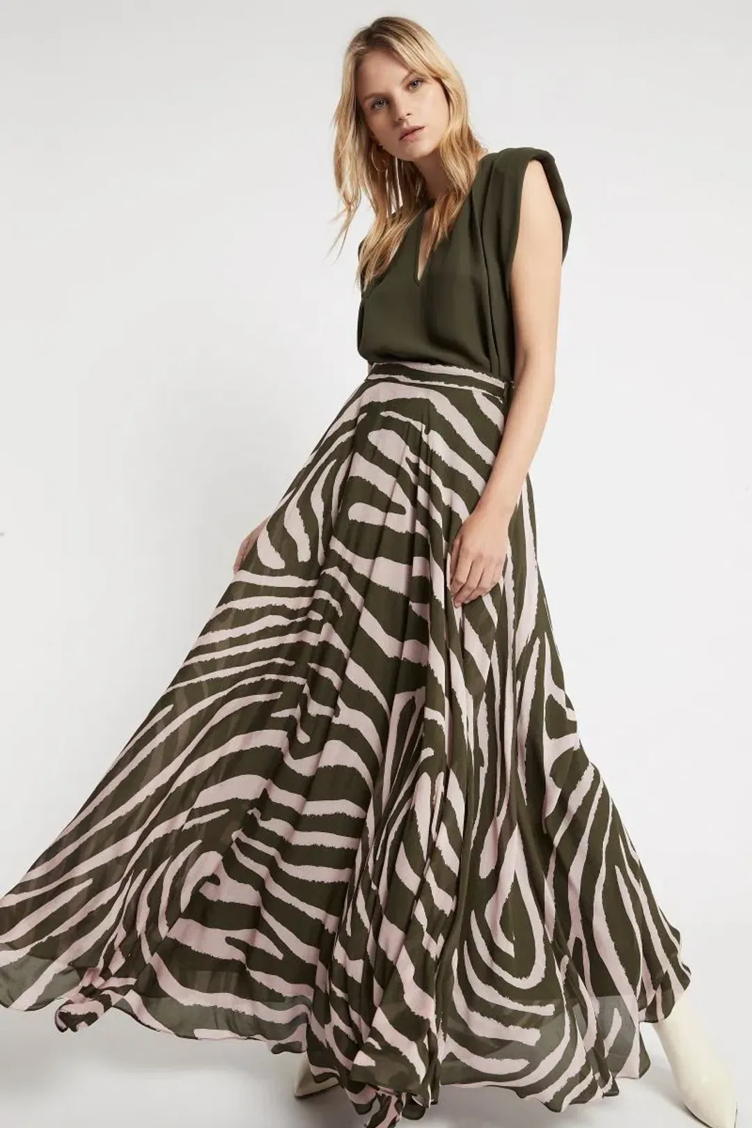 Sass and Bide Wild Miracle Skirt Print Size 6 for rent on The Volte - main image