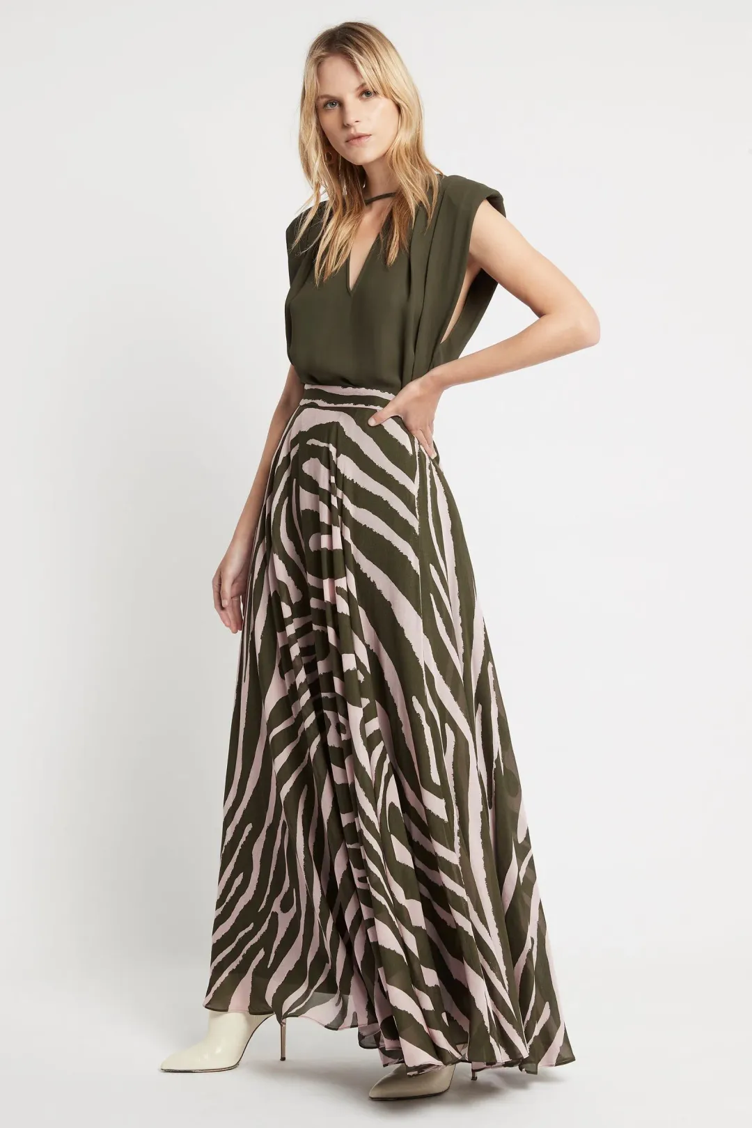 Sass and Bide Wild Miracle Skirt Print Size 6 for rent on The Volte - main image