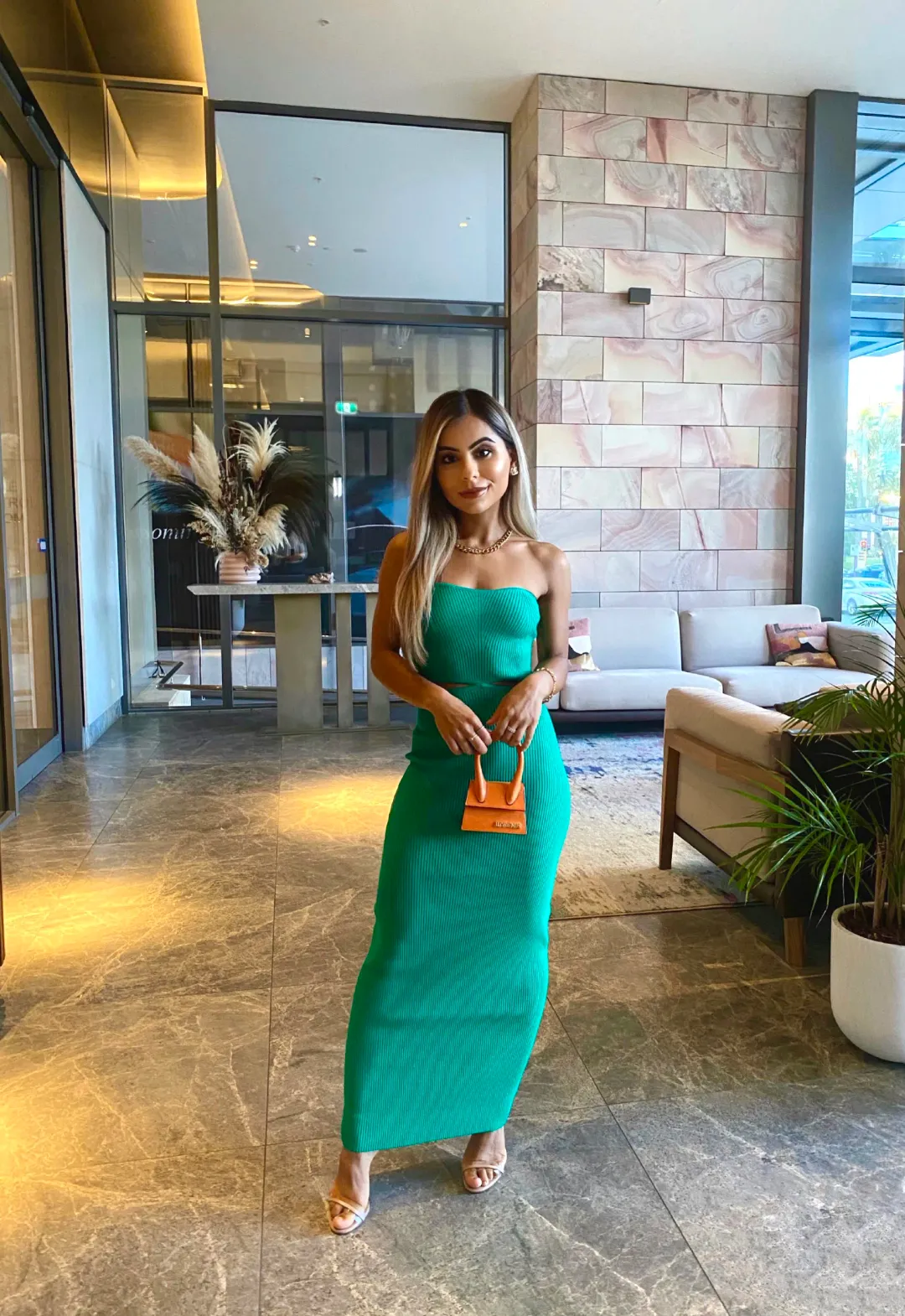 Kookai Lola Strapless Midi Dress Dans Green Size 0 for rent on The Volte - main image