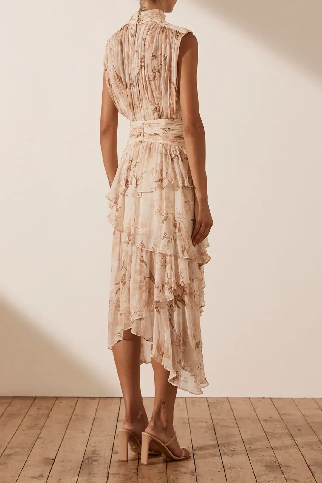 Shona Joy Nina Sleeveless Ruched Midi Dress Print Size 8 for rent on The Volte - main image