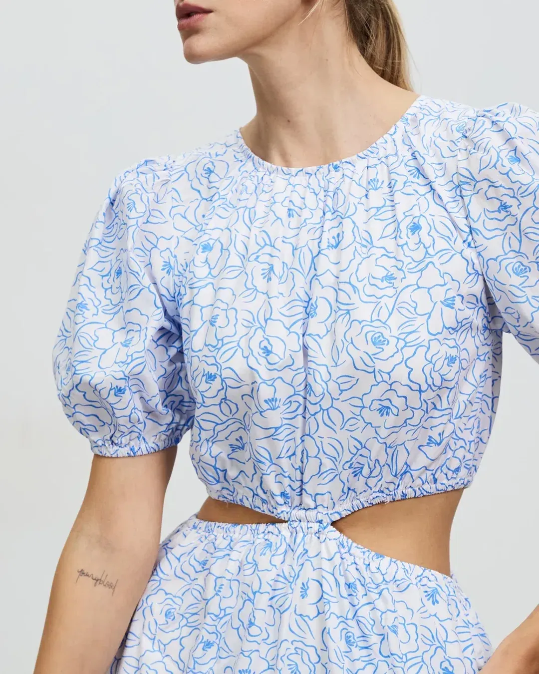 Faithful the Brand Alessandria Midi Dress Print Size 12 for rent on The Volte - main image