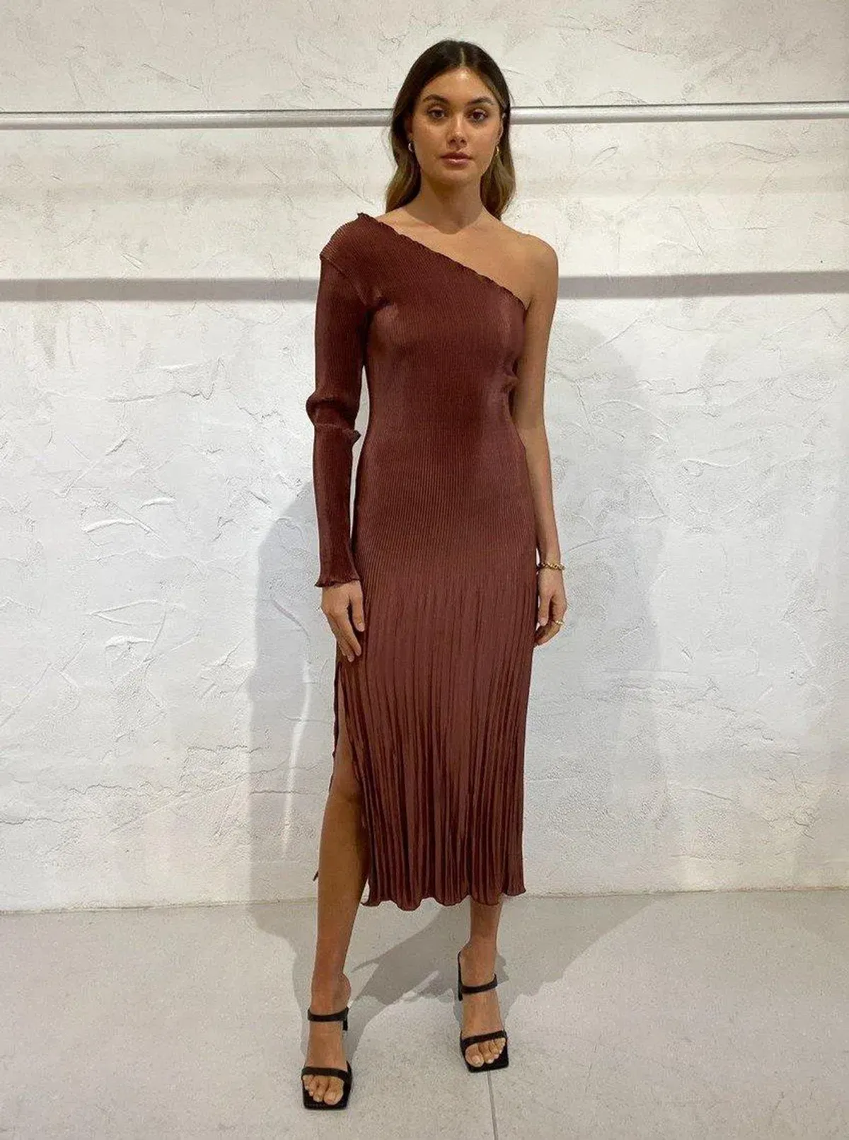 L'Idee Soiree One Shoulder L/S Dress Brown Size 6 - Image 4