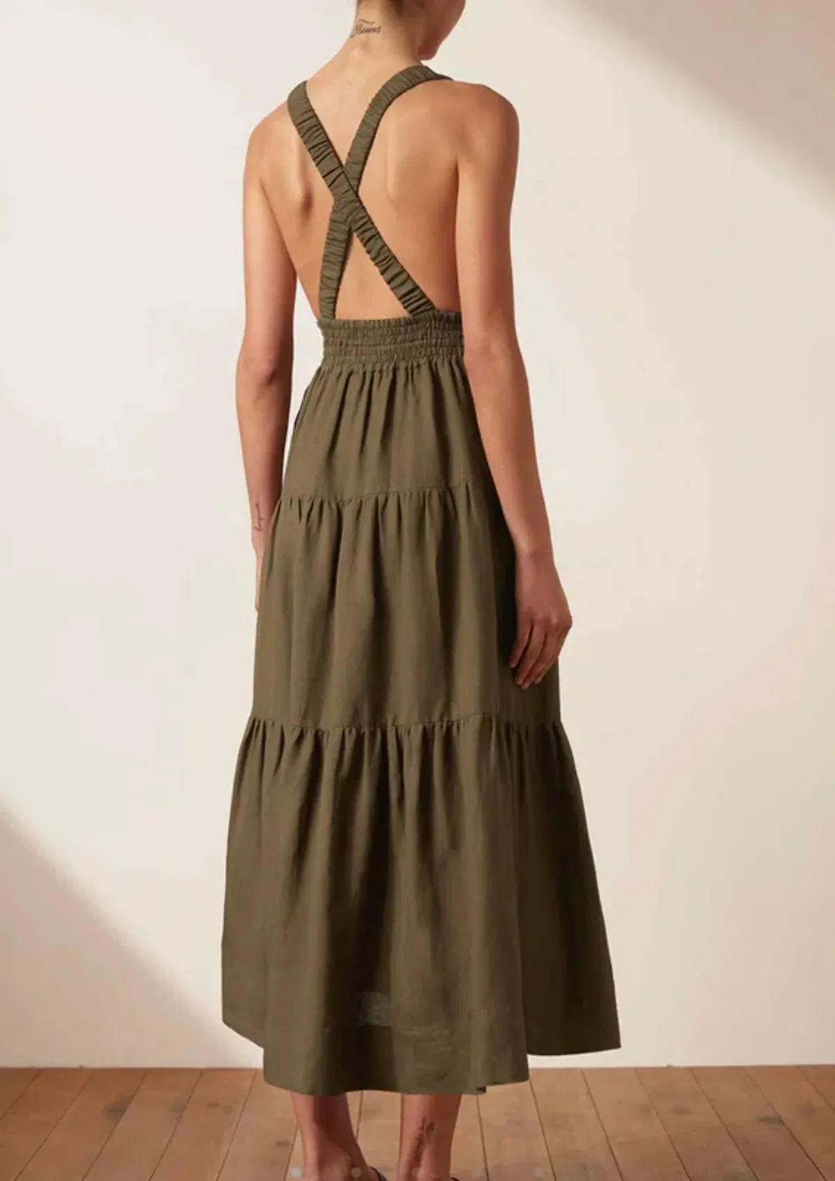 Shona Joy Juliana Linen Plunged Cross Back Midi Dress Green Size 8 - Image 3