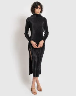 L’Idee Soirée Pleated Backless Long Sleeve Dress Black Size 8 for rent on The Volte - image 3
