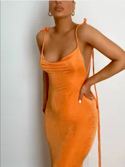 Mélani the Label Cristina Gown - Orange - Size Medium for rent on The Volte - image 4
