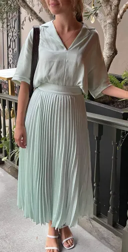 Seed Heritage Seafoam Set Mint Green Size 8 and 6 for rent on The Volte - image 2