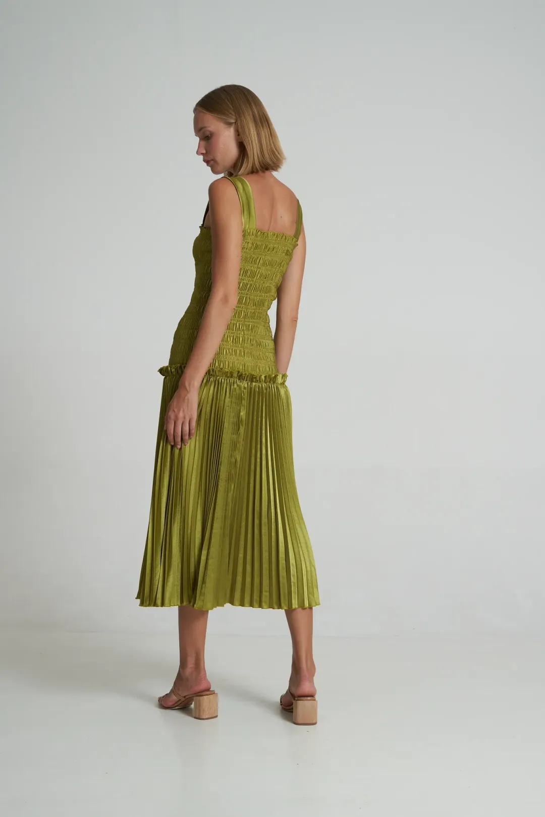 L’Idee Jolie Gown Olive Size 10 for rent on The Volte - main image