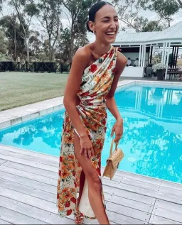 Sonya Moda Nour Maxi Dress Yarden Floral Print Size 6 for rent on The Volte - image 4