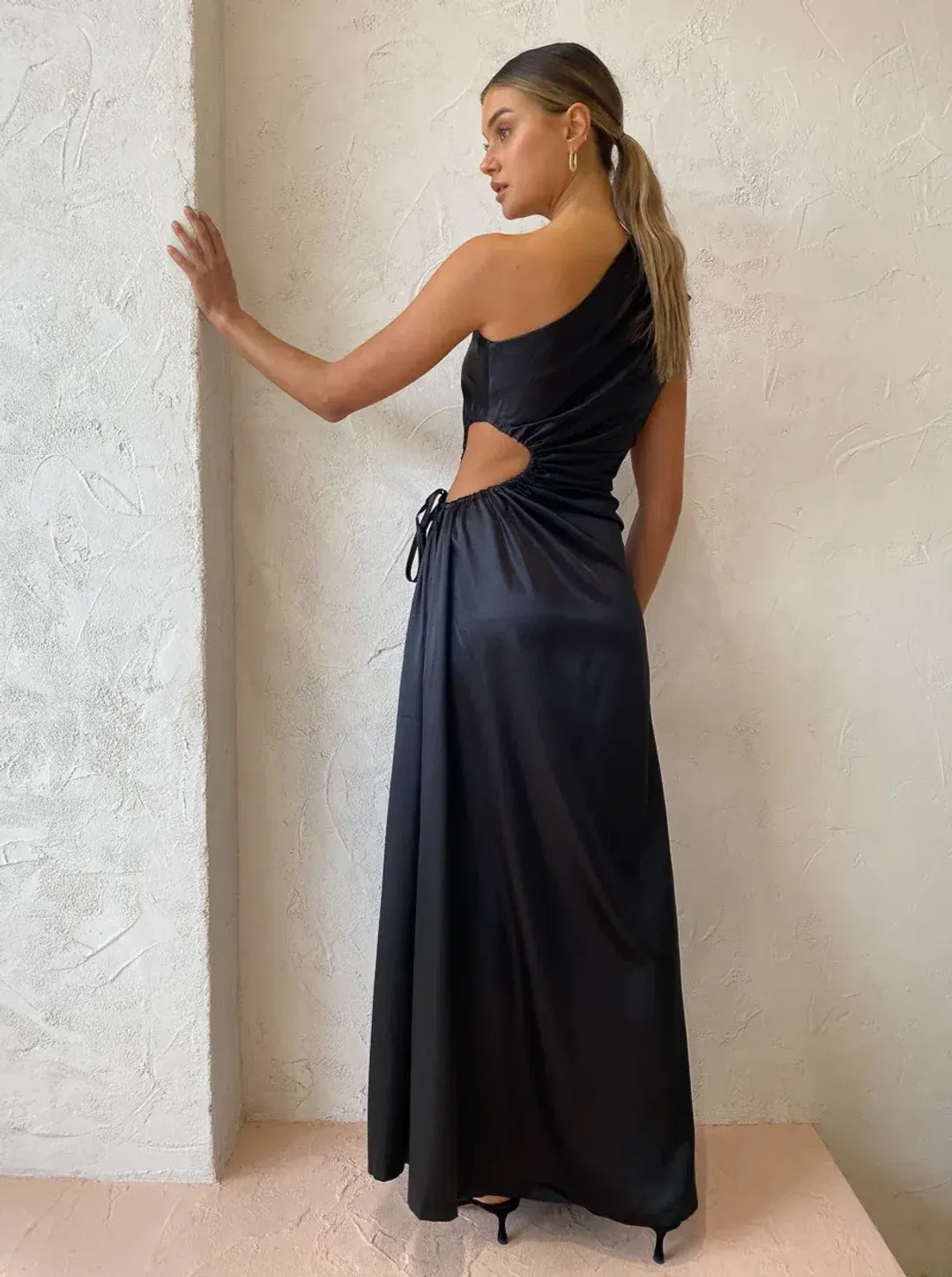 Sonya Moda Nour Maxi Dress Black Size 10 for rent on The Volte - main image