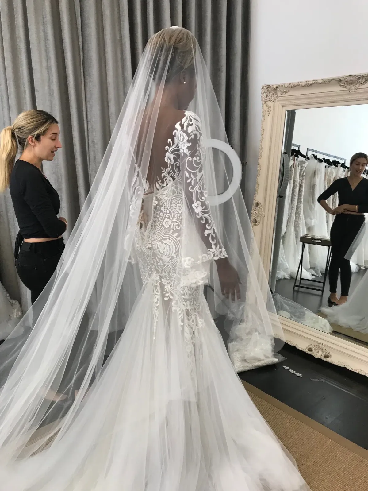 Leah Da Gloria Custom Made Wedding Dress White Size 6 - Image 4