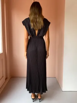 L'Idee Gala Gown Black Size 6 for rent on The Volte - image 2