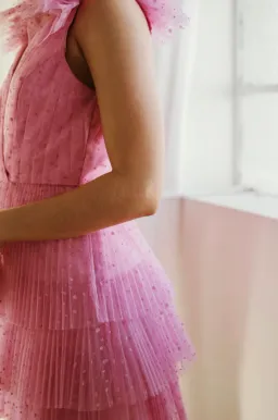 Monique Lhuillier Dotted Tulle Party Dress Bubblegum Pink Size 8 for rent on The Volte - image 4