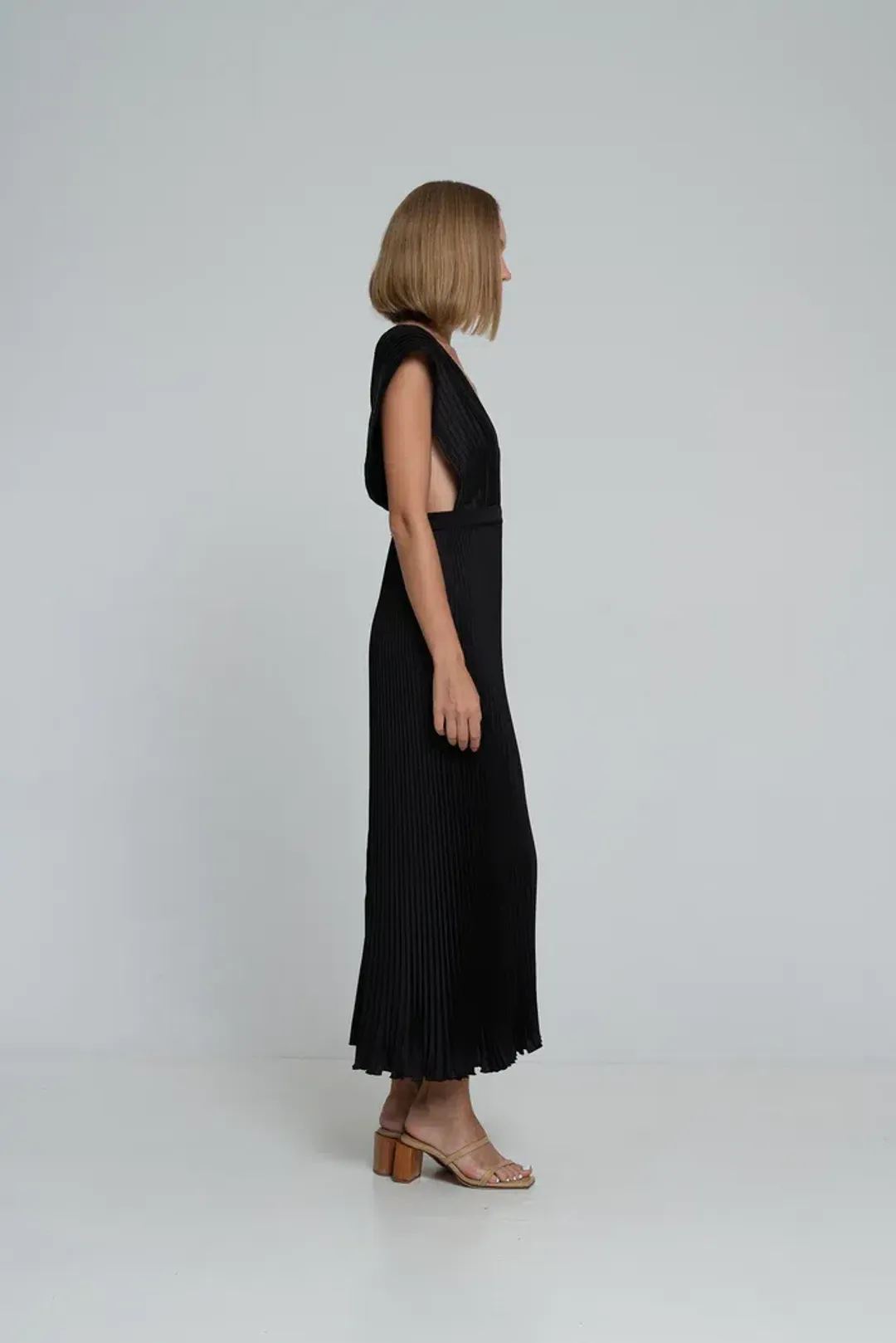 Lidee Gala Gown Noir Black Size 12 for rent on The Volte - main image