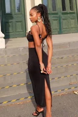 She is Us On Demand Set in Black Size S/ Au 8 for rent on The Volte - image 3