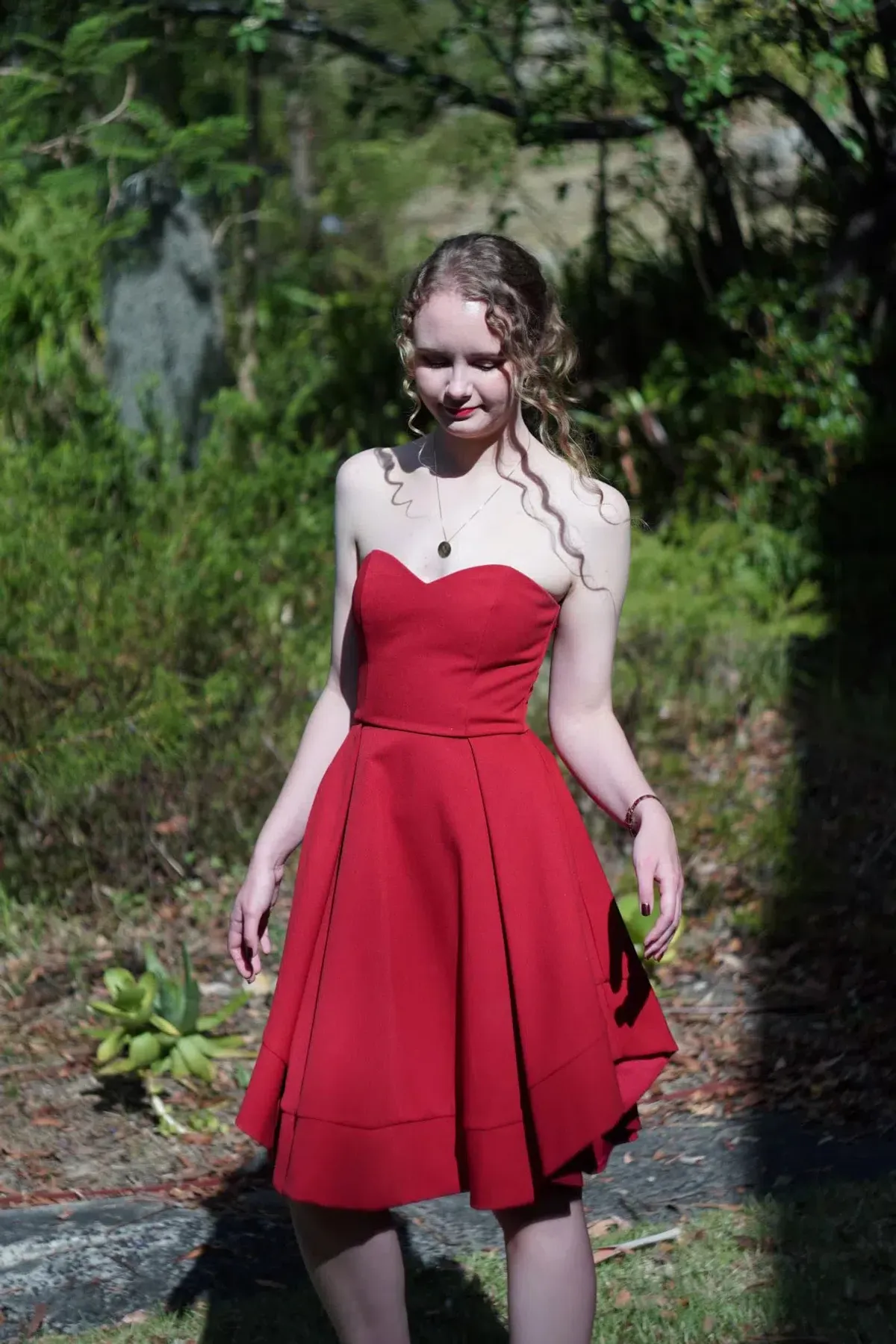 Pilgrim Midnight Chaos Dress in Red Size 6 - Image 3
