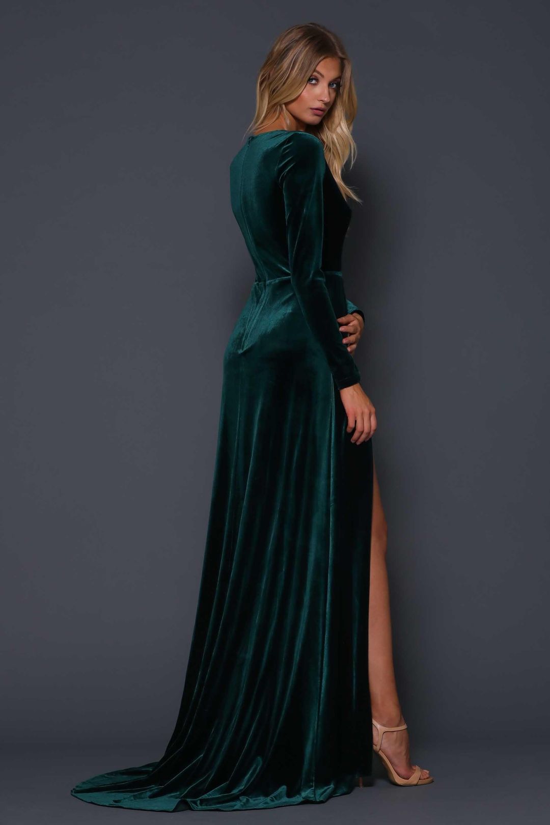 Elle Zeitoune Fontaine Emerald Sz 12 for rent on The Volte - main image