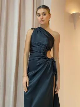 Sonya Moda Nour Maxi Dress Black Size 6 / XS for rent on The Volte - image 2